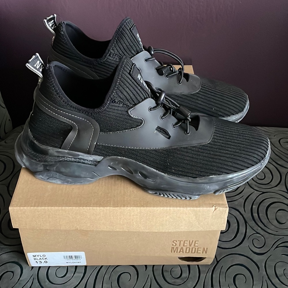 Steve Madden size 13 men’s Mylo sneaker Black